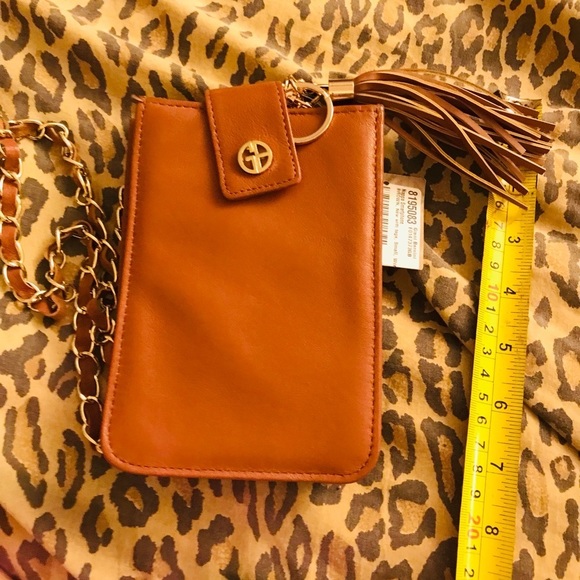 Gianni Bernini British tan phone crossbody w/ card slots key chain & tassel - Picture 14 of 16